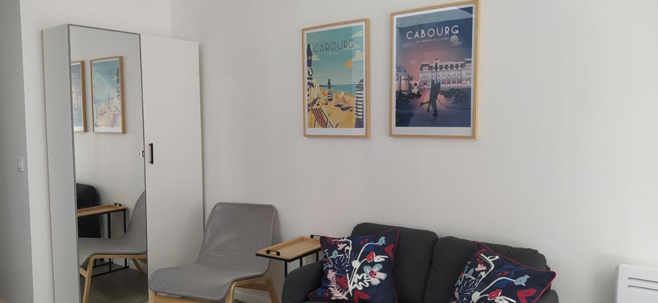 Charmant Et Lumineux Logement, Au Coeur De Cabourg Exteriör bild